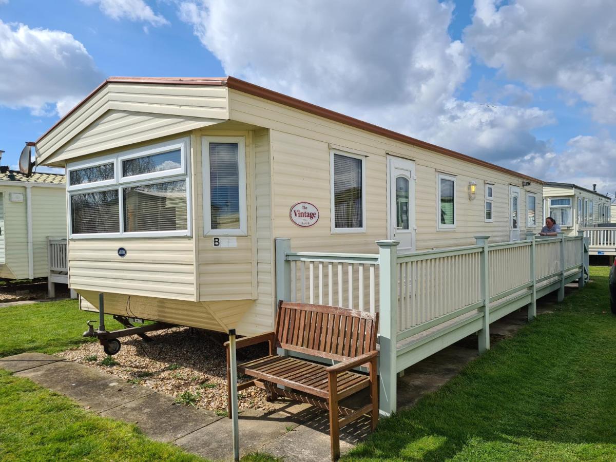 Campsite 6 Berth Heated On Golden Sands Vintage