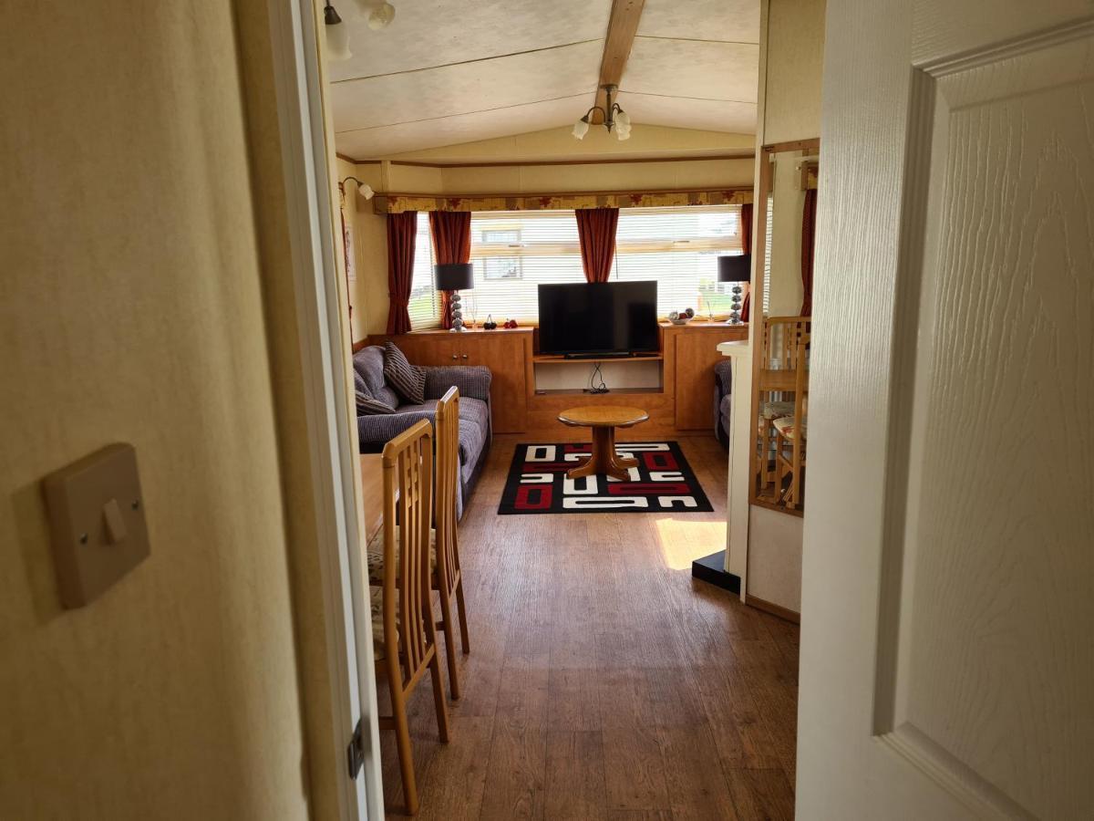 6 Berth Heated On Golden Sands Vintage Campsite *