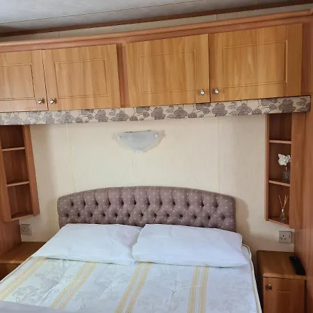 6 Berth Central Heated On Golden Sands Vintage Ingoldmells Exterior photo